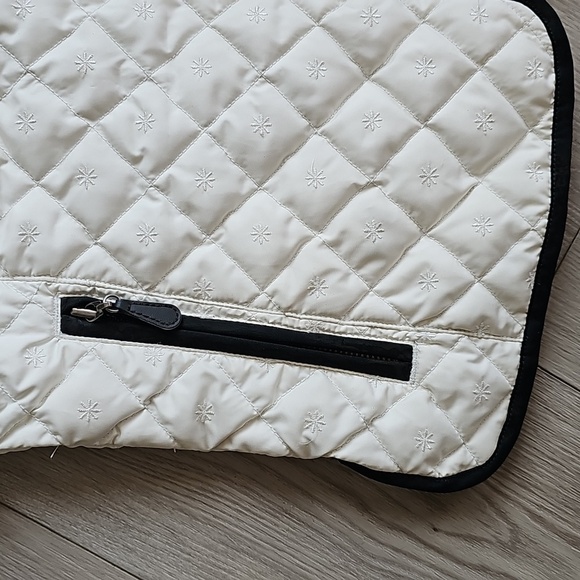 Eddie Bauer Goose Down Diamond Quilted Snowflake Embroidered Vest, Small / SP - Picture 8 of 15